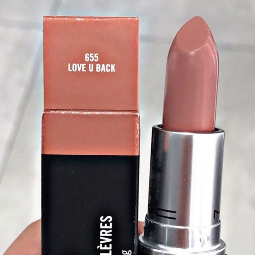 NUDE MAC Lipstick
